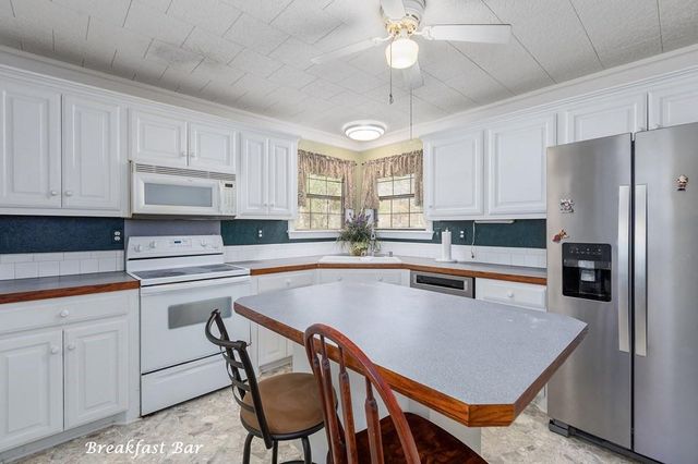 776 South First Street, Huntington, TX 75949