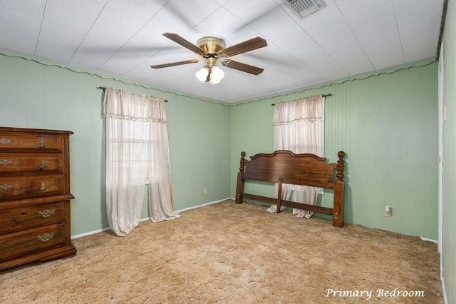 776 South First Street, Huntington, TX 75949