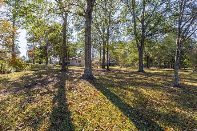 776 South First Street, Huntington, TX 75949