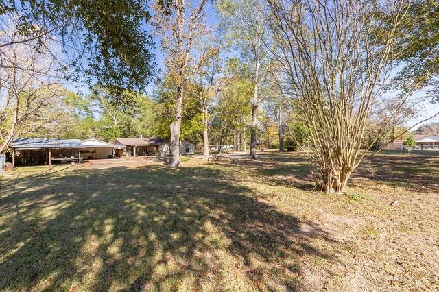 776 South First Street, Huntington, TX 75949