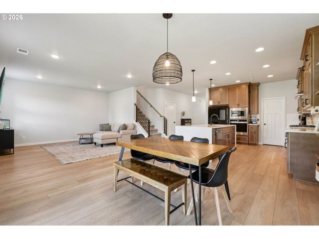 3658 TIANA St, Forest Grove, OR 97116