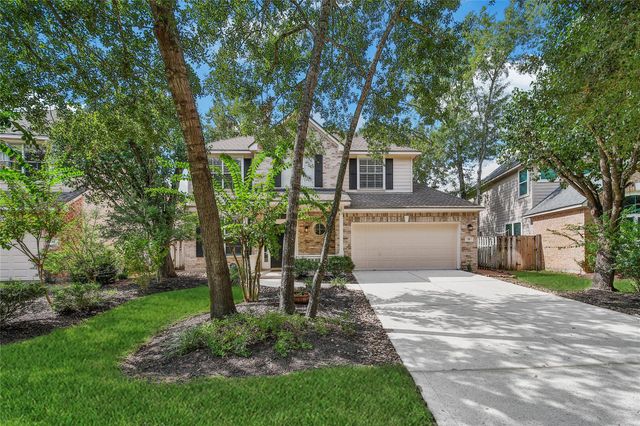35 S Apple Springs Circle, The Woodlands, TX 77382