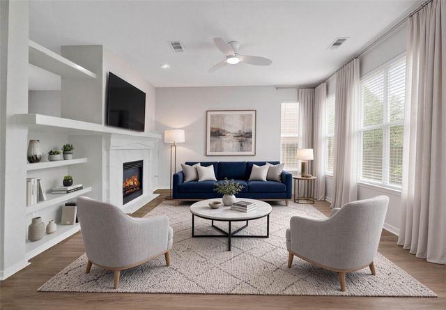 35 S Apple Springs Circle, The Woodlands, TX 77382