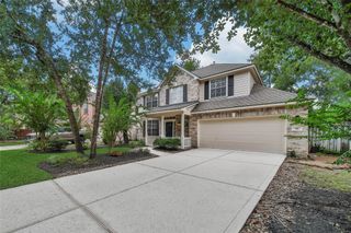 35 S Apple Springs Circle, The Woodlands, TX 77382