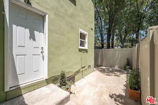 2004 Echo Park Avenue, Los Angeles, CA 90026