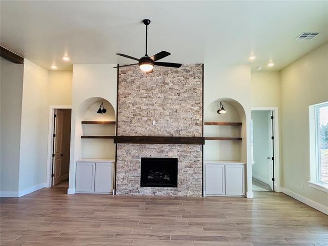 4025 Great Redwood Road, Newcastle, OK 73072