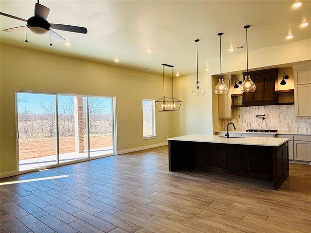 4025 Great Redwood Road, Newcastle, OK 73072