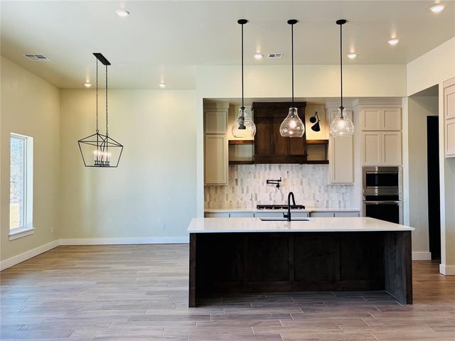 4025 Great Redwood Road, Newcastle, OK 73072