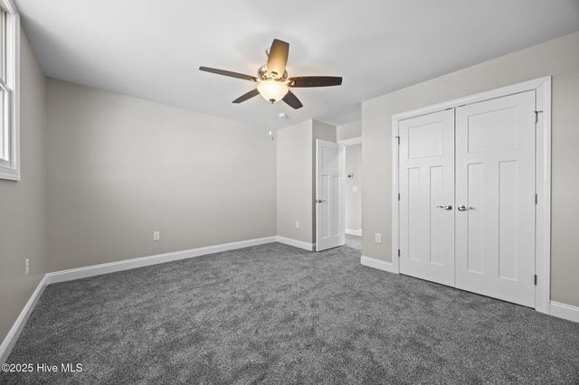 203 Villagers Way, Swansboro, NC 28584