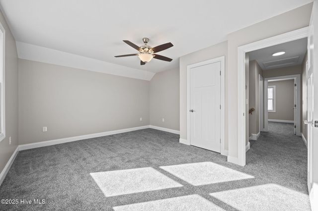 203 Villagers Way, Swansboro, NC 28584