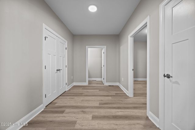 203 Villagers Way, Swansboro, NC 28584