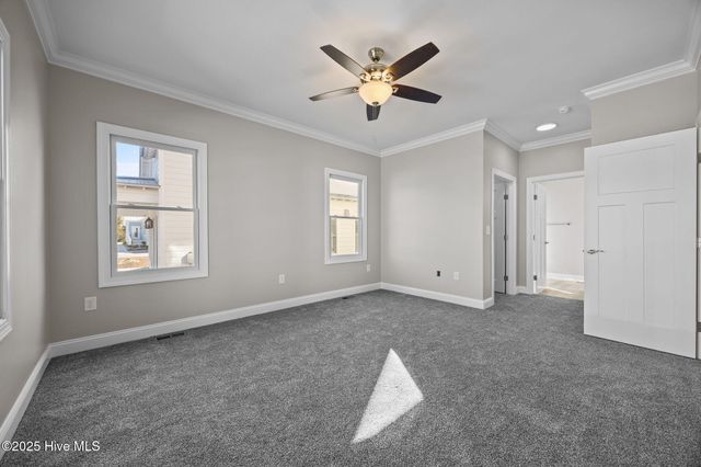 203 Villagers Way, Swansboro, NC 28584