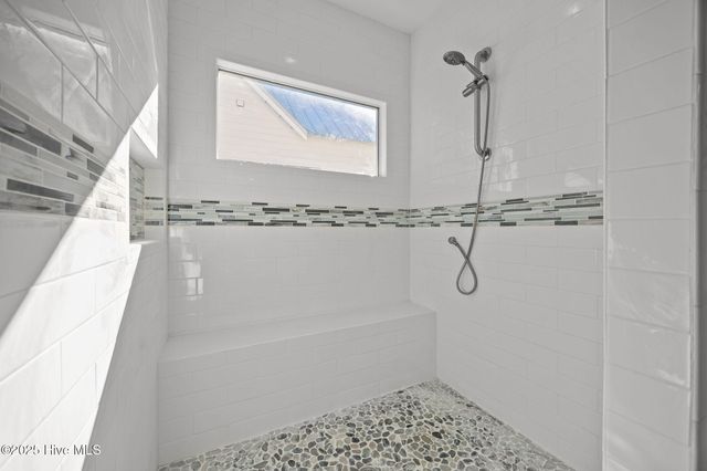 203 Villagers Way, Swansboro, NC 28584