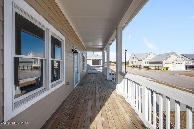 203 Villagers Way, Swansboro, NC 28584