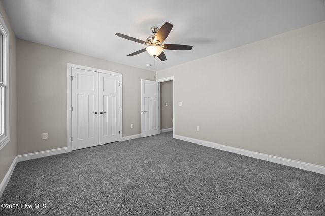 203 Villagers Way, Swansboro, NC 28584