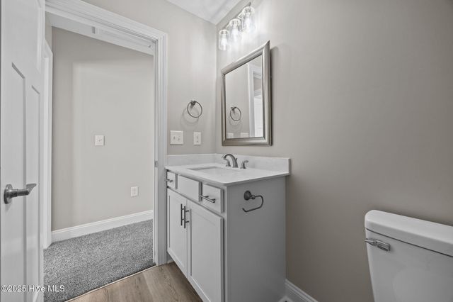 203 Villagers Way, Swansboro, NC 28584