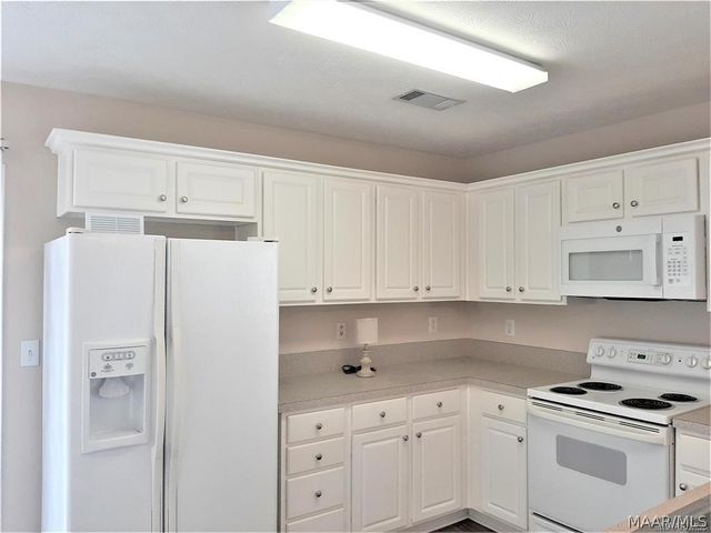 4646 Young Meadow Chase Drive, Montgomery, AL 36106