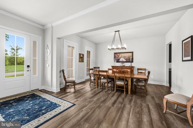 26829 BEECH BEND DR, Centreville, VA 20120
