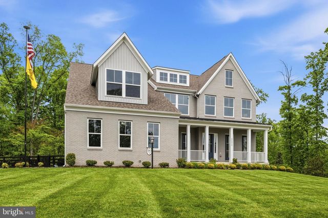 26829 BEECH BEND DR, Centreville, VA 20120