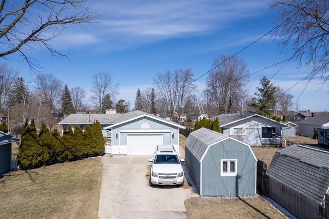 296 Island Drive, Beaverton, MI 48612