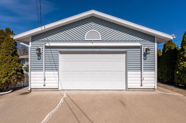 296 Island Drive, Beaverton, MI 48612