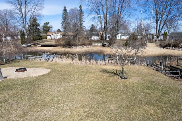 296 Island Drive, Beaverton, MI 48612