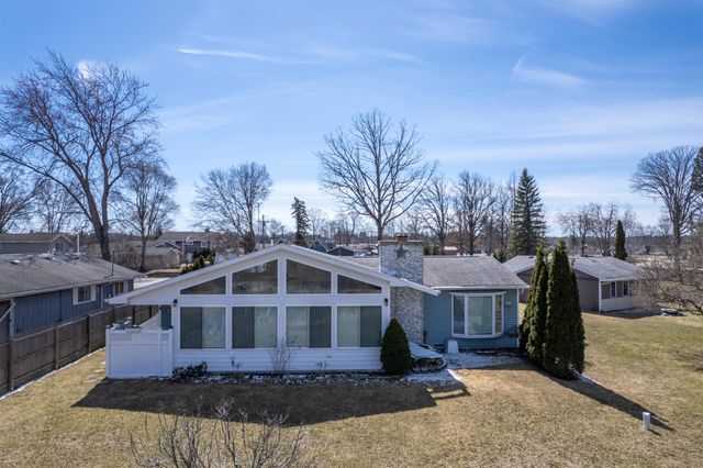 296 Island Drive, Beaverton, MI 48612