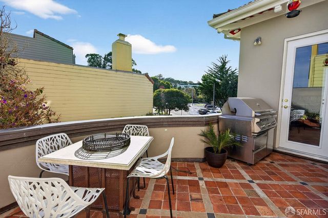 2457 Bay Street, San Francisco, CA 94123