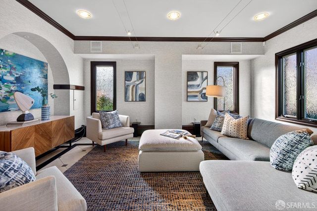 2457 Bay Street, San Francisco, CA 94123