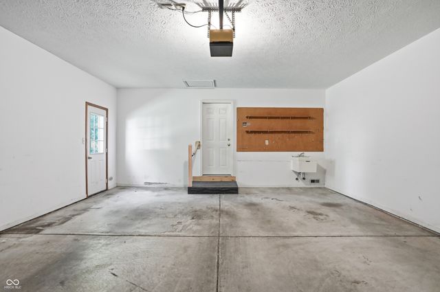 8530 Big Bend Road, Martinsville, IN 46151