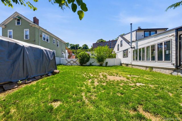 172 Crescent Place, Yonkers, NY 10704