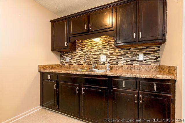 6449 Rutherglen Drive, Fayetteville, NC 28304