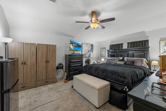 826 Green Clover Lane, Rosharon, TX 77583