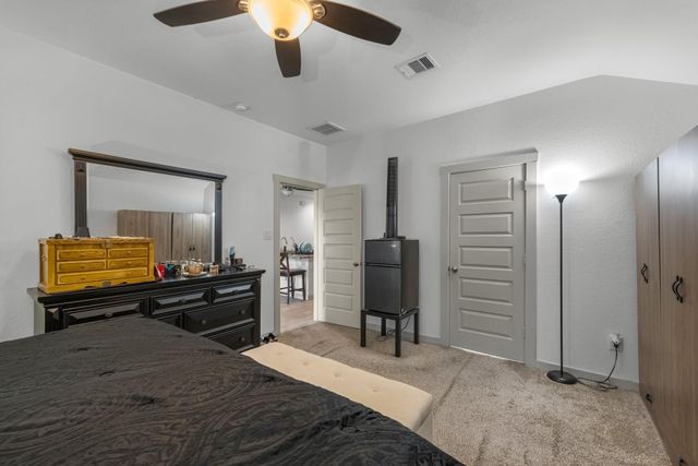 826 Green Clover Lane, Rosharon, TX 77583