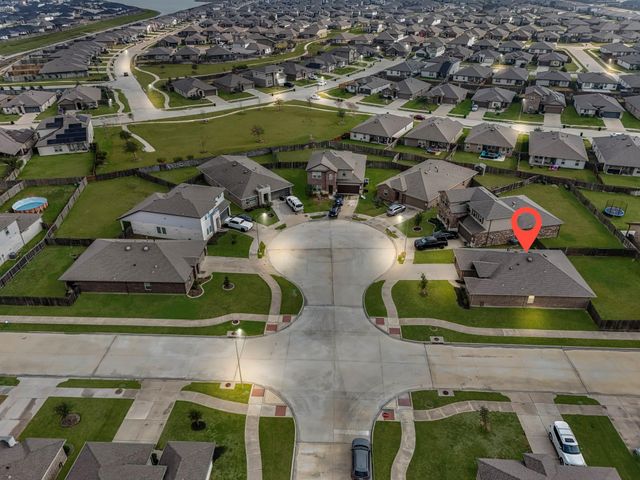 826 Green Clover Lane, Rosharon, TX 77583