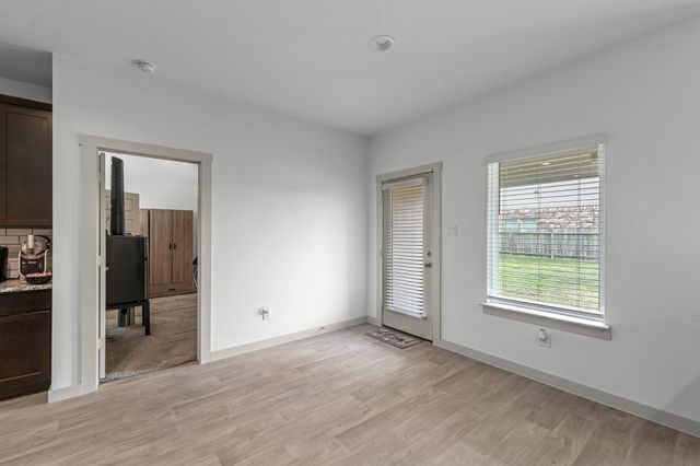 826 Green Clover Lane, Rosharon, TX 77583