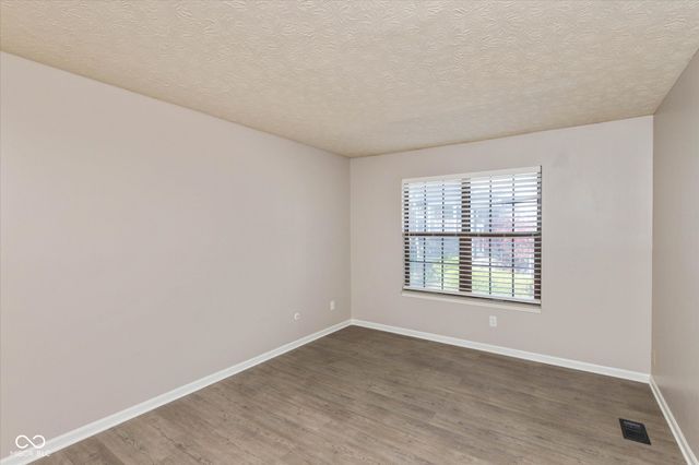 9526 Bay Vista E Drive, Indianapolis, IN 46250