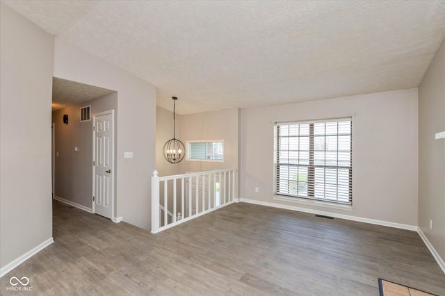 9526 Bay Vista E Drive, Indianapolis, IN 46250