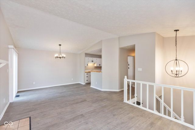 9526 Bay Vista E Drive, Indianapolis, IN 46250