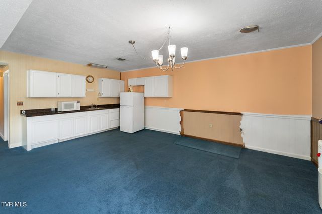 823 Birdie Drive, Abingdon, VA 24211