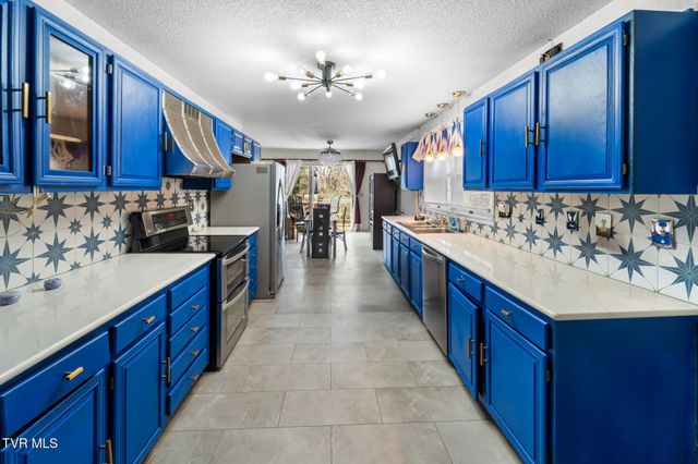 823 Birdie Drive, Abingdon, VA 24211