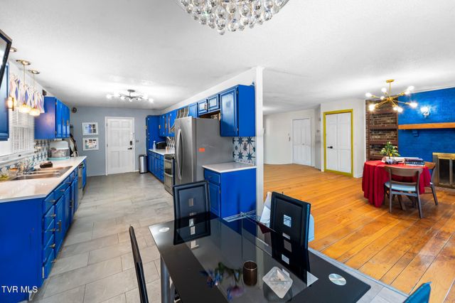 823 Birdie Drive, Abingdon, VA 24211