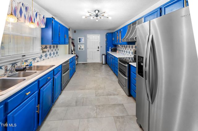 823 Birdie Drive, Abingdon, VA 24211