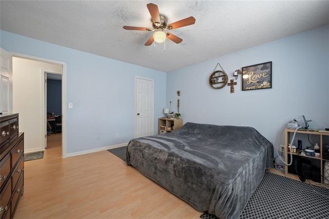 2896 LAKEMONT SW Drive, Marietta, GA 30060