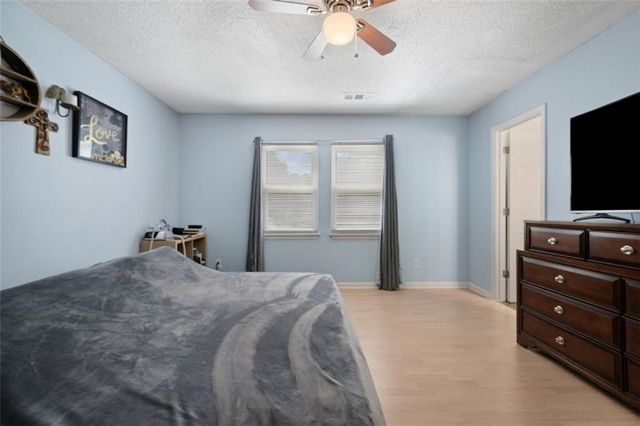 2896 LAKEMONT SW Drive, Marietta, GA 30060