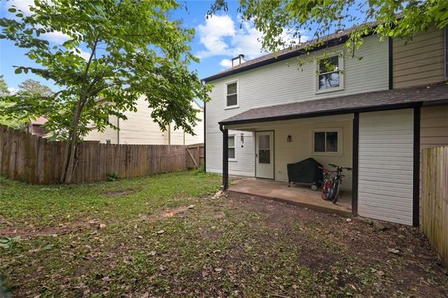 2896 LAKEMONT SW Drive, Marietta, GA 30060