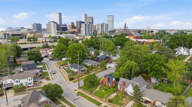 1303 S Houston Avenue, Tulsa, OK 74127