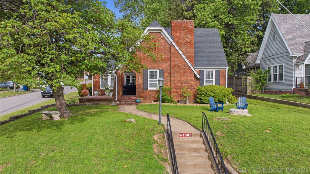 1303 S Houston Avenue, Tulsa, OK 74127