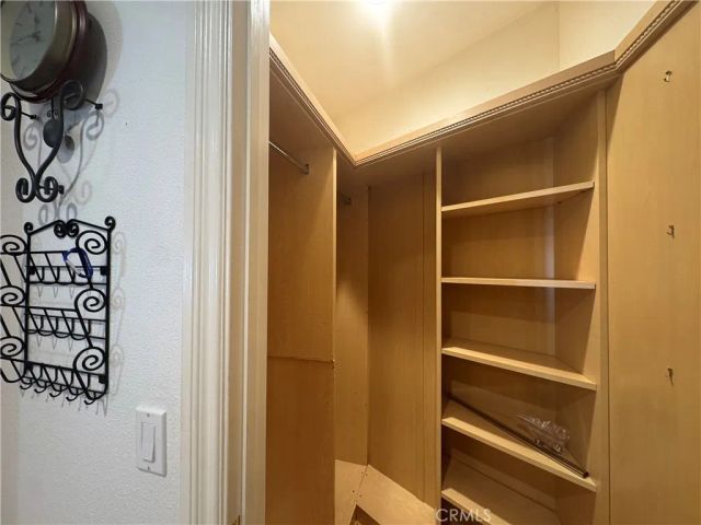 5092 Chimineas, Tarzana, CA 91356