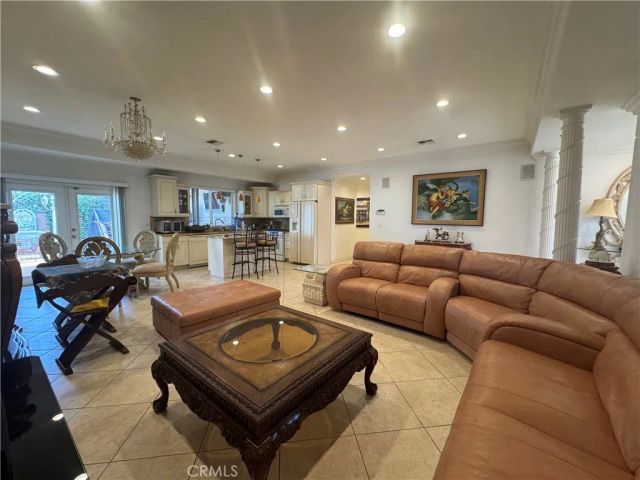 5092 Chimineas, Tarzana, CA 91356